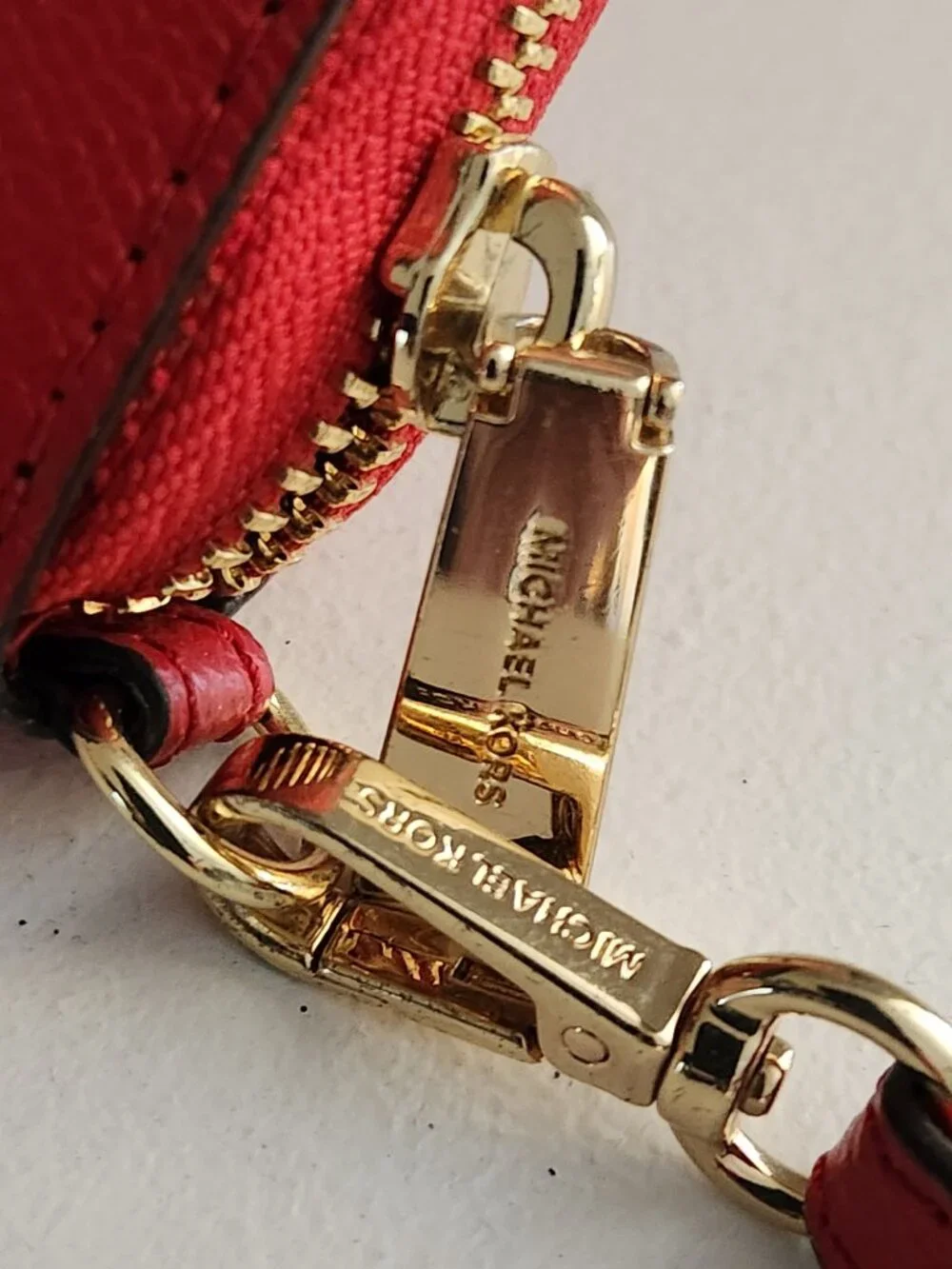 Like New Michael Kors Sylvia Red Leather Shoulder Bag & Wallet